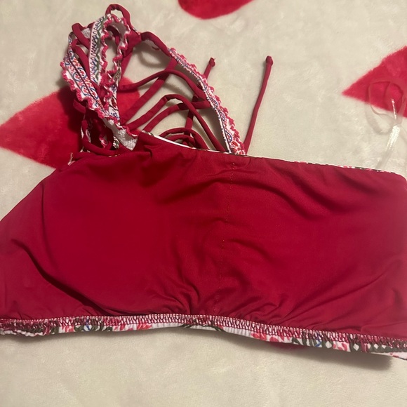 Becca One Strap Floral Red Laces Swimsuit Bikini Top NWOT - Picture 7 of 10